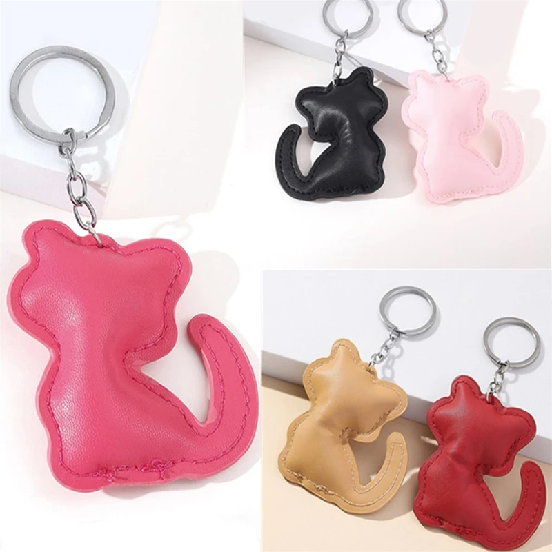 Cute Cat Leather Keychain com pingente de algodão, Boneca Animal dos desenhos animados, Chaveiro Cheio de gatinho Encantos de mochila de carro