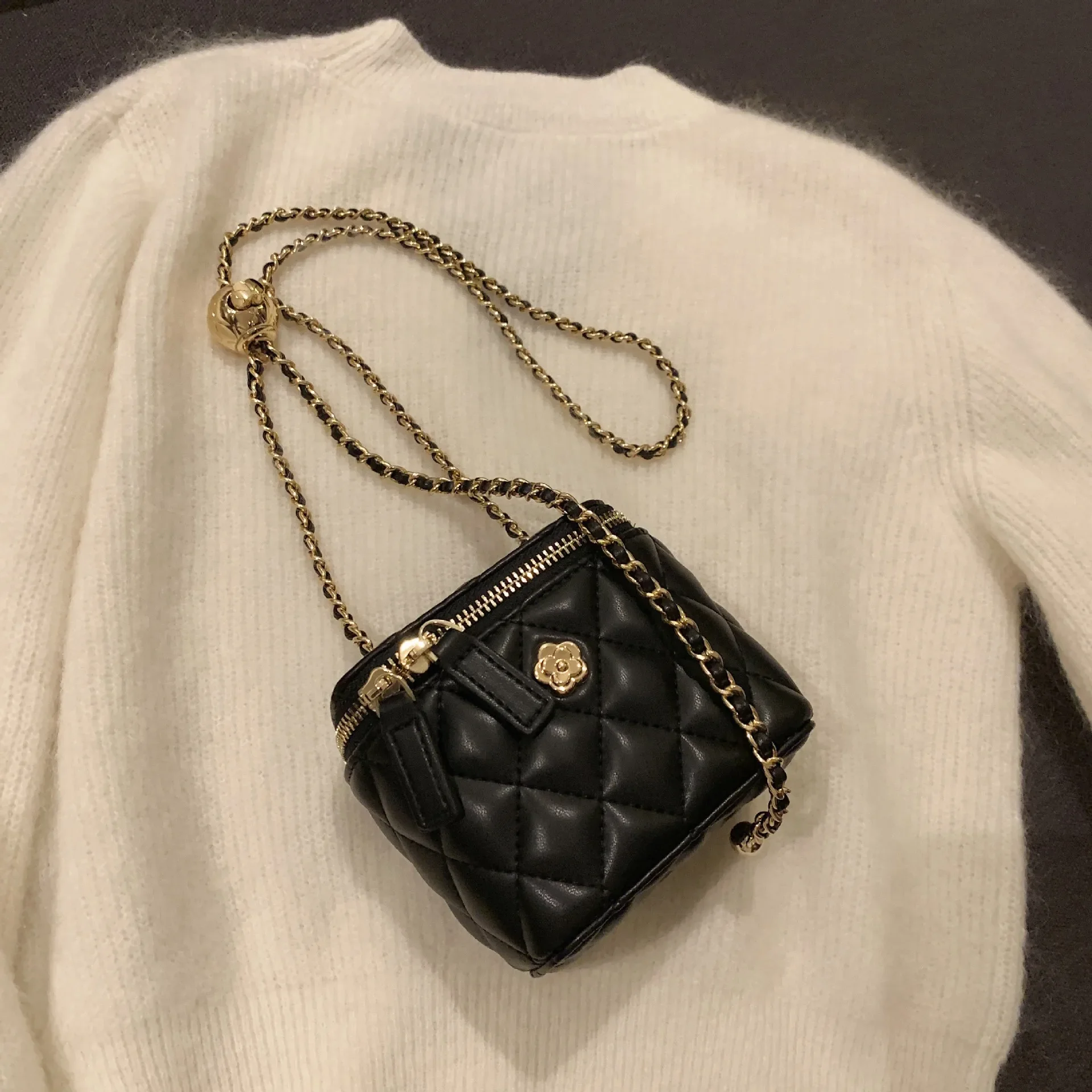 Nanfeng Xiaopu Secret Garden camelia Lingge Chain Box piccola borsa inverno Mini borsa a tracolla monospalla da donna