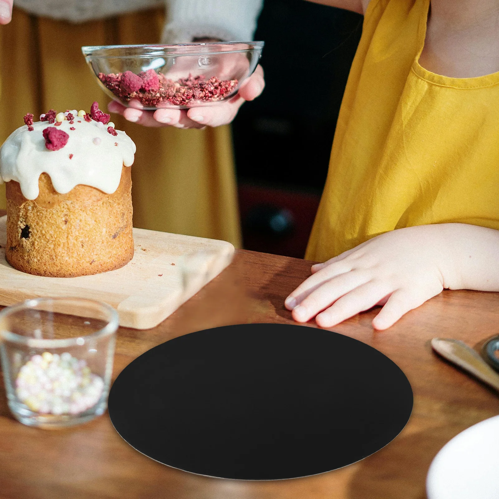 

10Pcs Round Cake Boards Cake Circles Decorative Cake Drums Paper Cake Display Bases Baking Accessories Sturdy Cake Tray