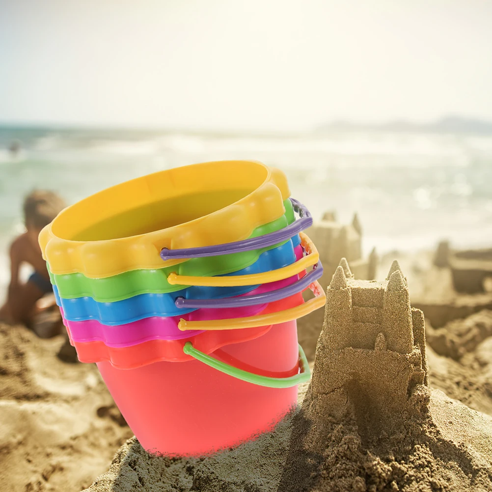 6-teiliger Strandeimer, bequemer Griff, Spielzeug, Mini-Kunststoffeimer, tragbares Spielzeug am Meer, buntes Zubehör