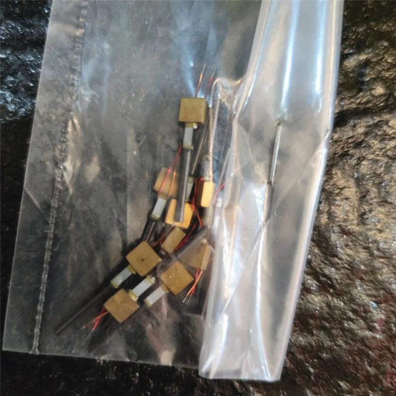 free shipping 20pcs SiC ceramic actuator multilayer piezoelectric AL1.65X1.65X5D-4F