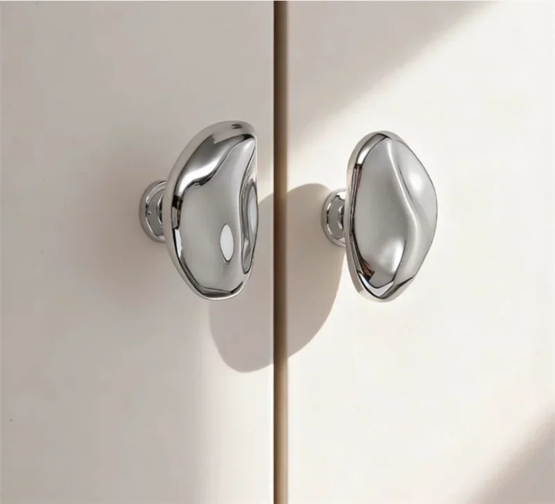 2Pcs Art Design Closet Pull Handles Bright Silver Cabinet Door Handles Drawer Knob Single Hole Kitchen Cupbaord Wardrobe Pulls