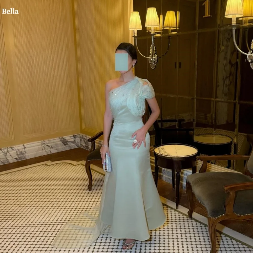 

Bella Customized Green Glitter Slanted Shoulders robes de soirée A-line Satin Party Dresses Backless Ankle-Length Prom Dress