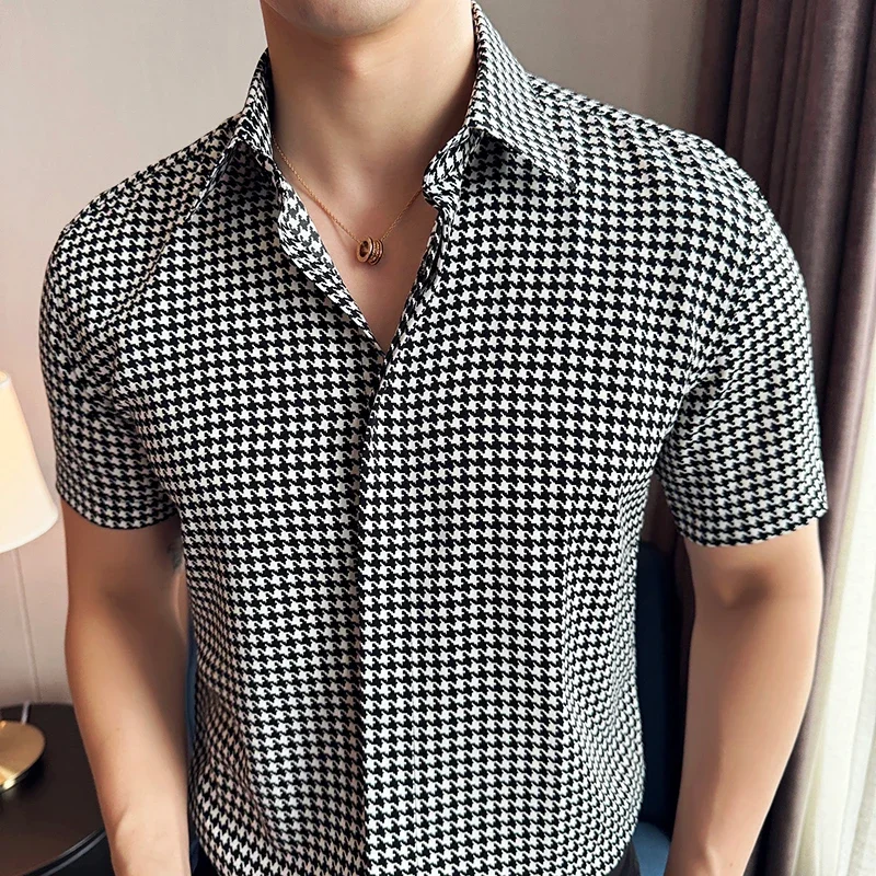 

2024 Men High end Retro Checkered Shirt Fashion High Street High Quality Business Leisure Comfortable Collar Hombre Short Sleeve