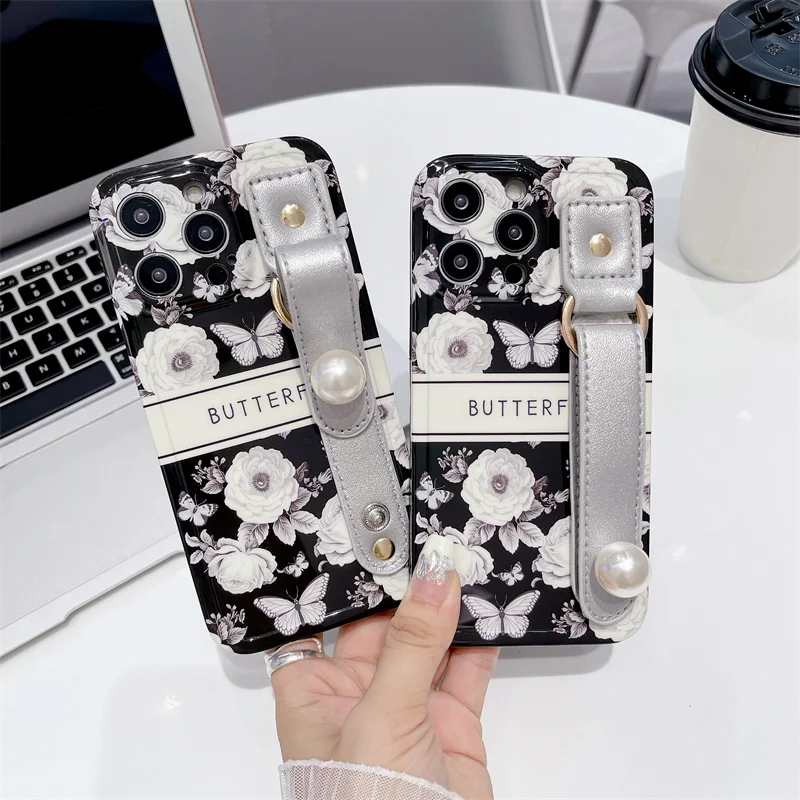 

Fashion Rose butterfly Case with Pearls Leather wristband For Apple iPhone 15 12 13 14 Pro Max 11 Shockproof cases Luxury Cover