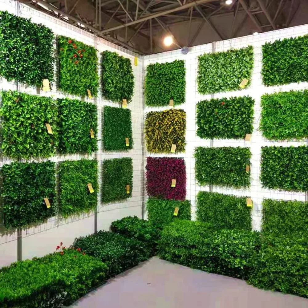 

UV Resistant Artificial Grass Wall Panel Square Shape 40*60cm Size Plastic Plant Wall Panel Green Color Fake Green Grass Mat