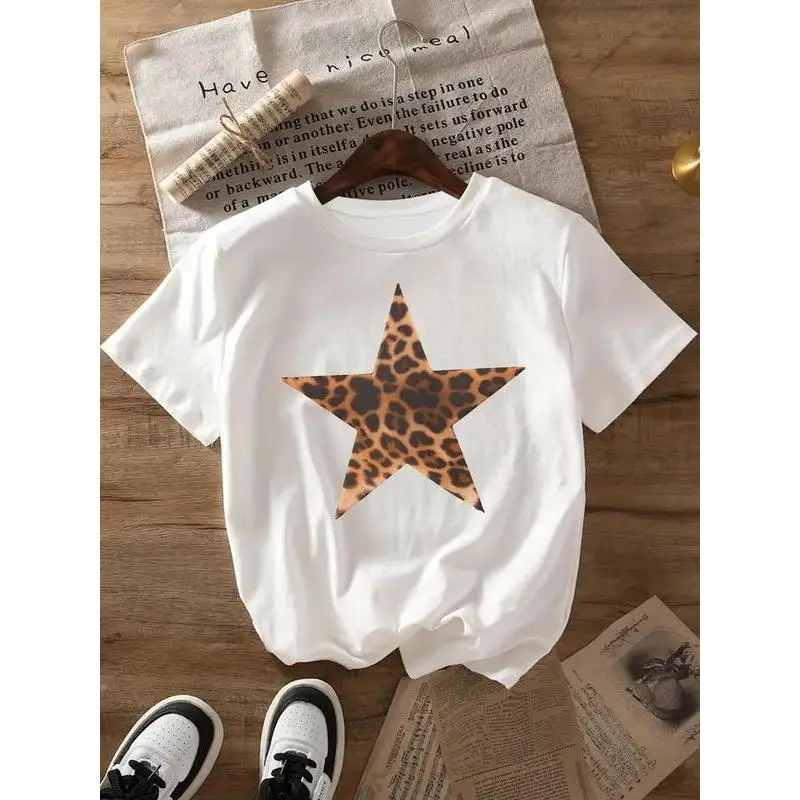 

Women's Leopard Print Star Graphic T-shirt Casual Crew Neck Top Summer Streetwear for Daily Wear
