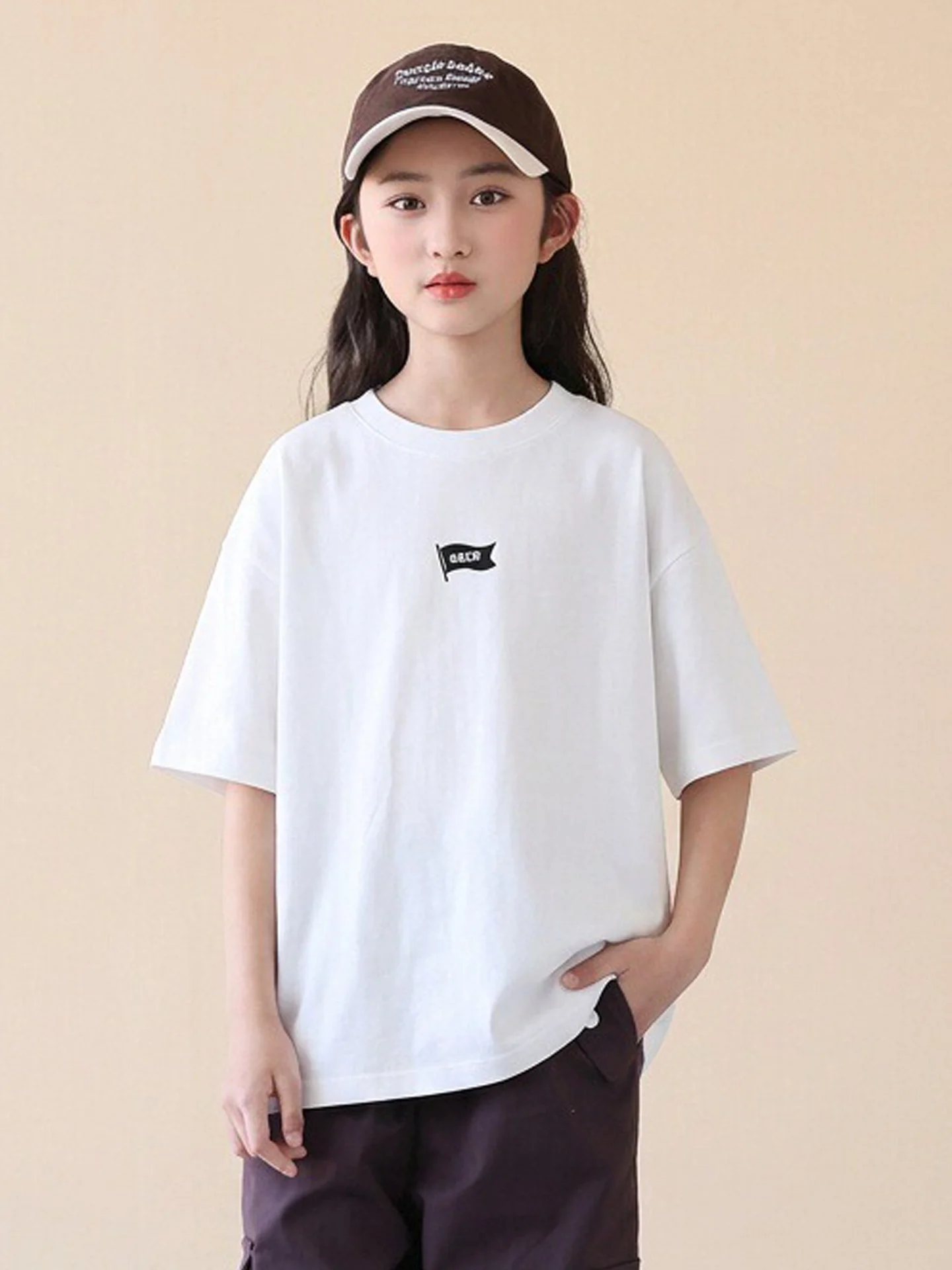 レトロな和風のクール感のある半袖tシャツ、中大の子供向けのゆったりとしたフィット感、ファッショナブルな夏服
