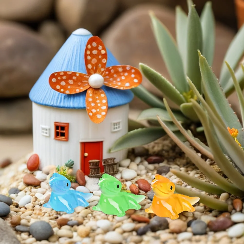 

120Pcs Luminous Lizard Statue Small Resin Creatures for Micro Landscaping DIY Terrarium Decor Kids Education Room Nighttime