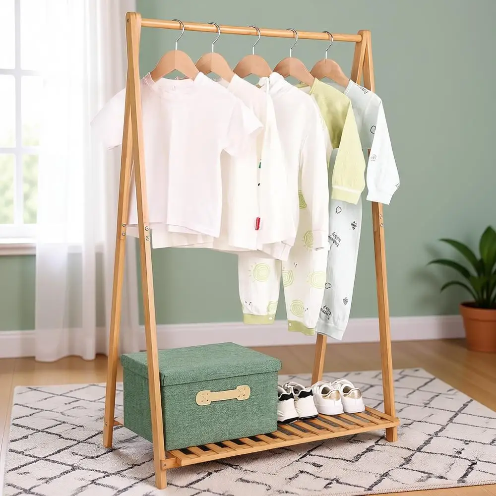 

Детская вешалка для одежды из бамбука с полками для хранения для игровой комнаты и детской спальни