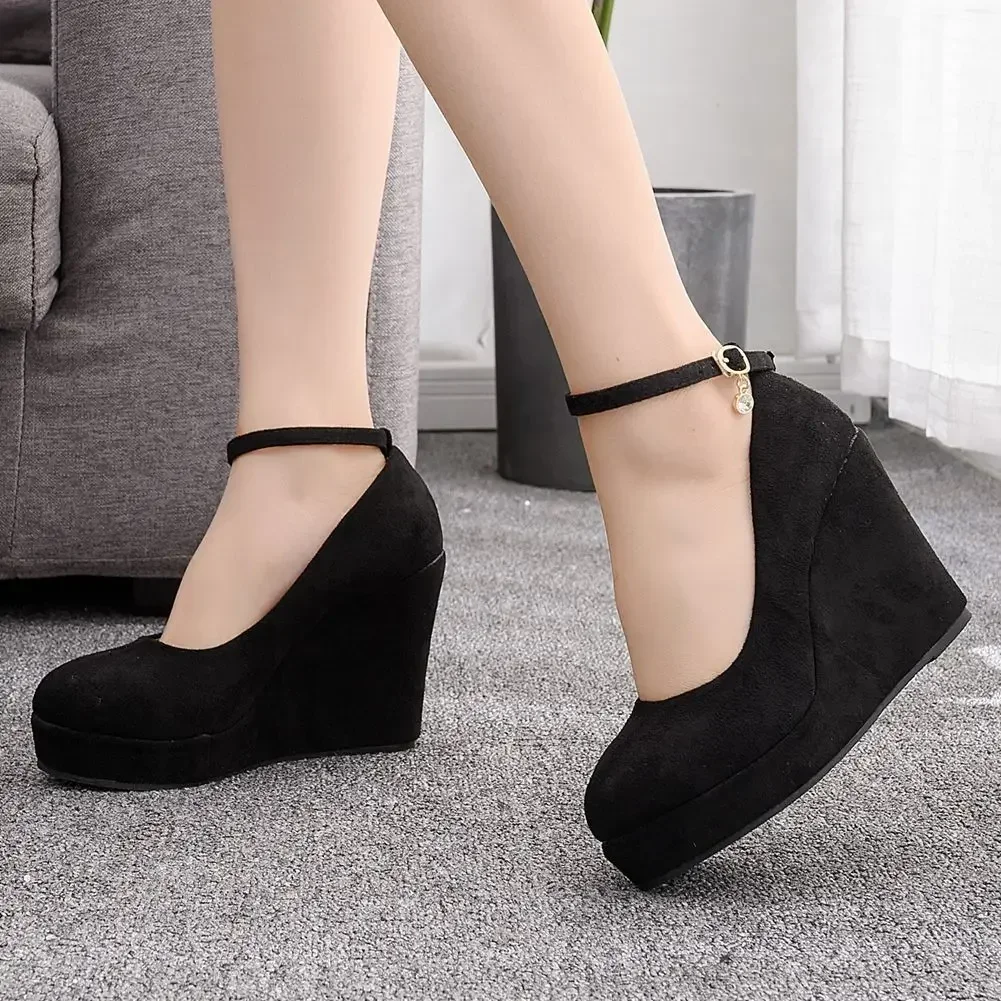 2024 New Bow Wedge Women\'s Shoes Large Size Wedding Party Shoes Black/Red Thick Sole Fashion Women\'s High Heels