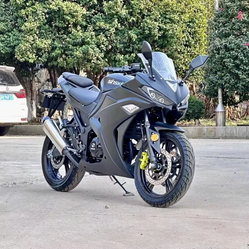 ZUIMI R3 Motorcycle With 200-400CC Displacement And Max Speed Over 80km/h-Various Color Options Available Made In China