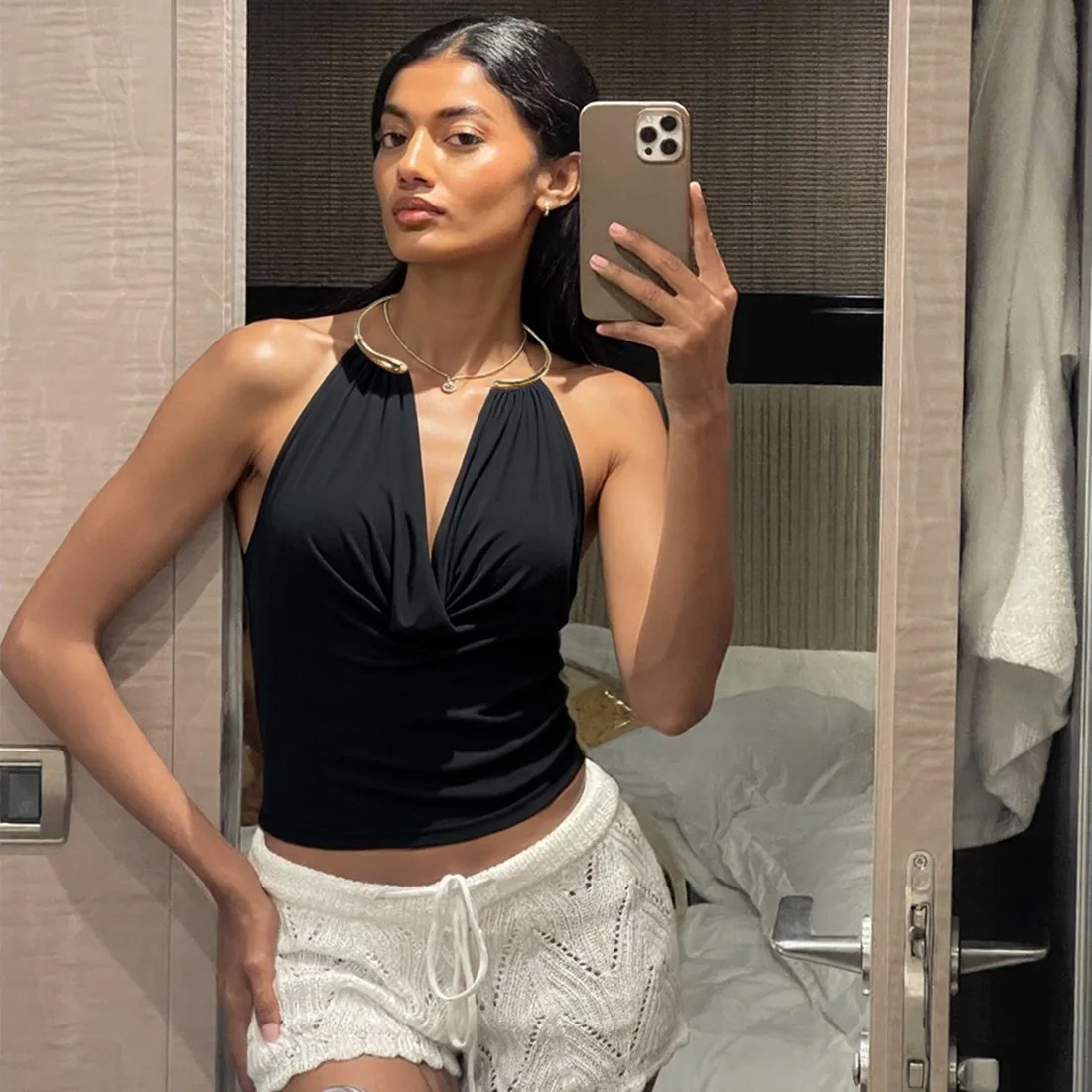 

2026 Summer New Solid Color Low-cut Swing Neck Metal Neck Slim-fitting and Thin Vest for Women