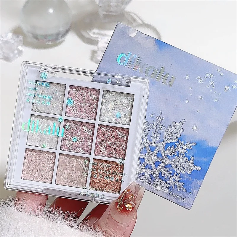 DIKALU-paleta de sombra de ojos brillante de Navidad, edición limitada, Princesa de hielo, nueve colores, 25 bolas de nieve, sombra de ojos nacarada