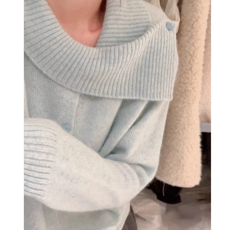 女性のニットセーター Jaet 非対称デザイン ロングスリーブ インナーウェア レイヤリング スレ ファッショナブルな秋冬アウターウェア