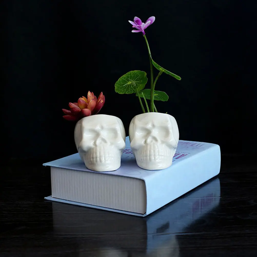 2Pcs High Quality Ceramic Skull Planter Small Succulent Pot Cactus Flower Container Desk Decor Bookshelf Cabinet Ornament White