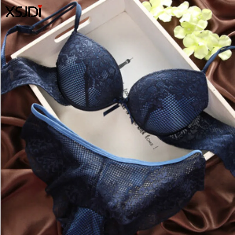 Women\'s Sexy Lace Bra Set Fashion Thin Deep V Bra Push-up Underwear Lenceria Mujer Vintage Embroidered Solid Color Bra Set