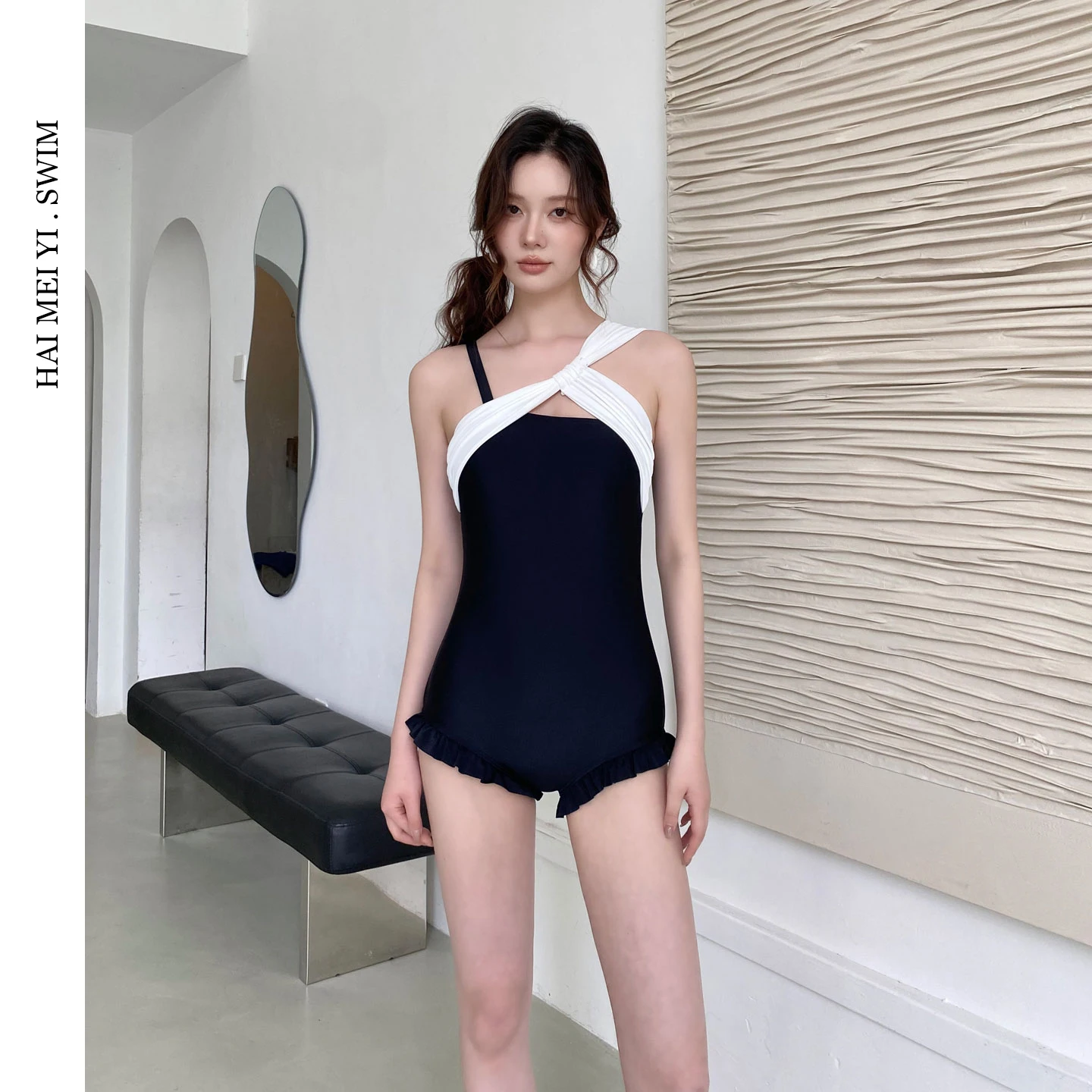 Hamiyi 2026 New Simple Leisure One-Piece Swimsuit Women's Hot Spring Vacation Swimwear Tummy Covering Small Chest