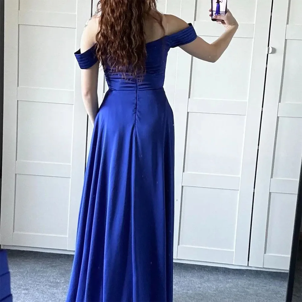 Satin Zipper Back Sleeveless Off the Shoulder Boat Neck A-Line Front Slit Sweep Train Floor Length Temperament Evening Dress