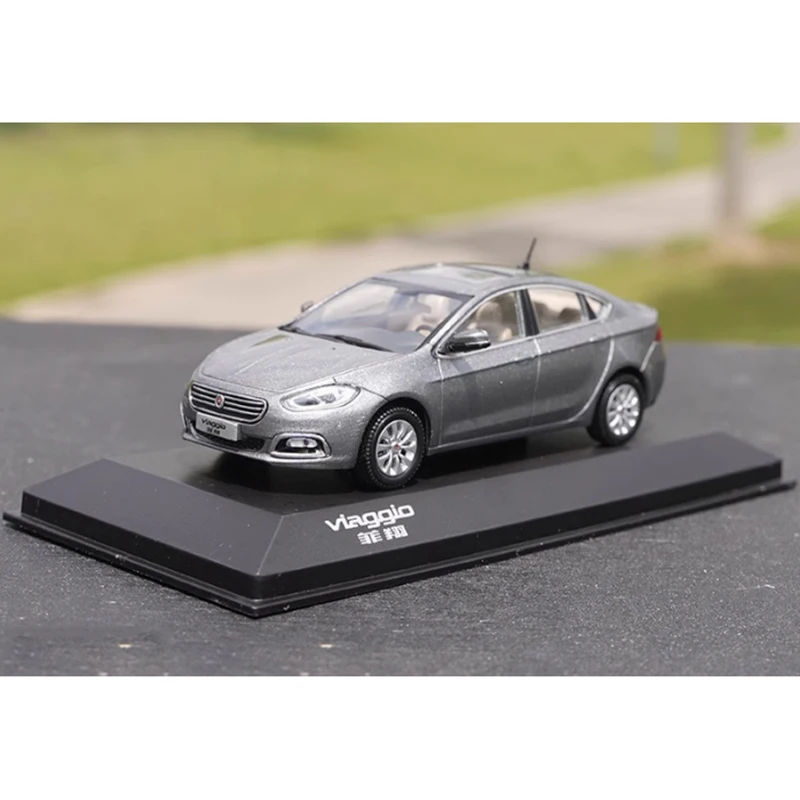 Diecast Fiat Viaggio 합금 모터 차량 모델, 완성 시뮬레이션 컬렉션, 자동차 선물 장난감, 정적 디스플레이, 1:43 체중계