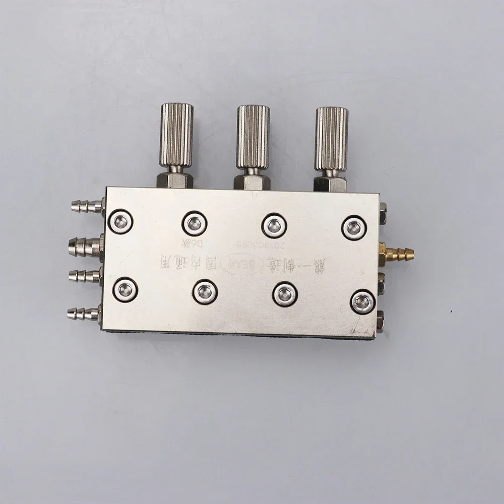 

Стоматологический тройной и четырехместный мембранный клапан, блок управления 3-в-1 и 4-в-1 для воздушных и водяных систем на стоматологических кресел.