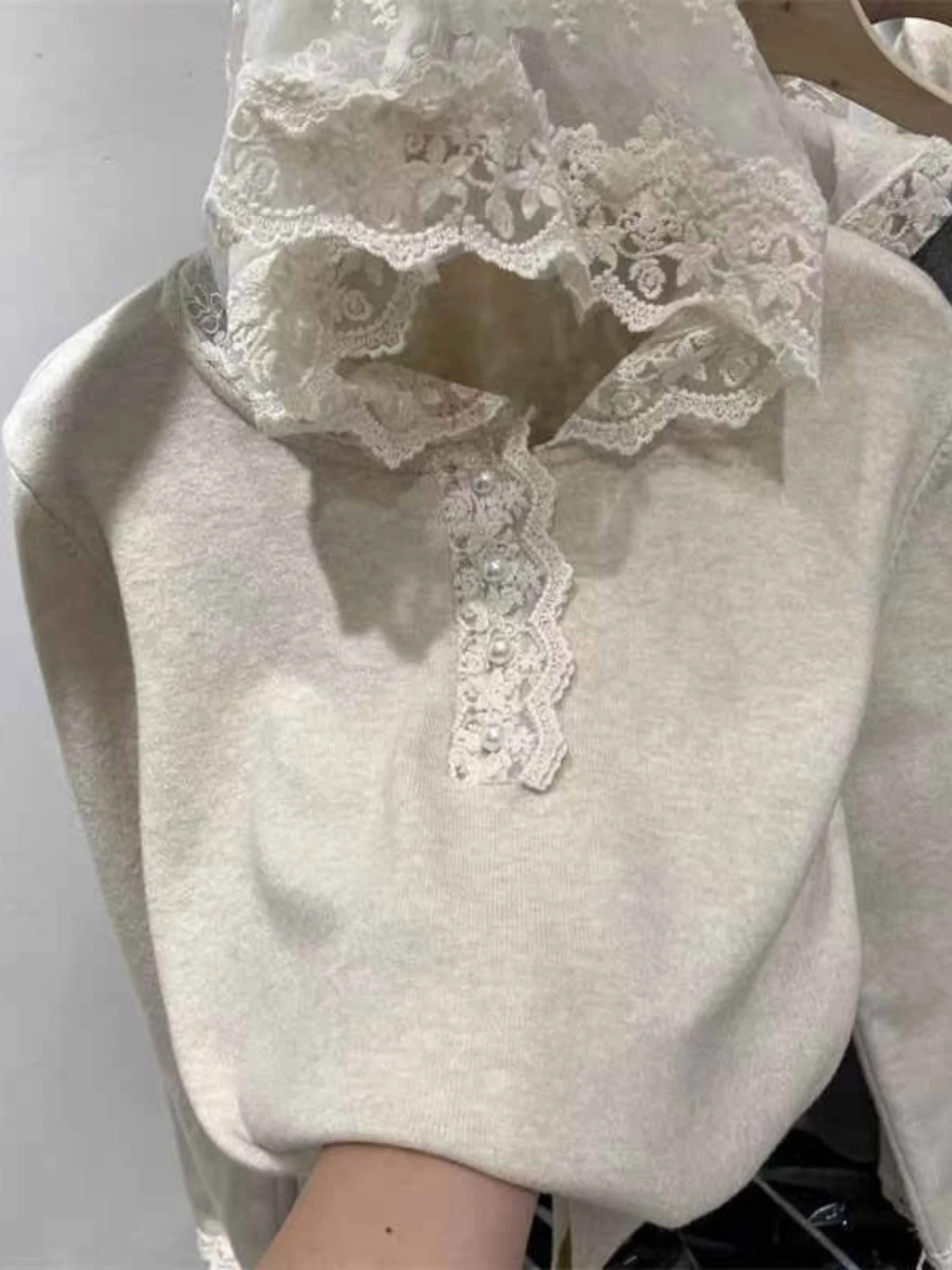 

Модный корейский дизайн, трикотажный свитер с кружевной отделкой, облегающий, для ношения под одеждой, базовый слой, милый стиль, осень-зима, новинка