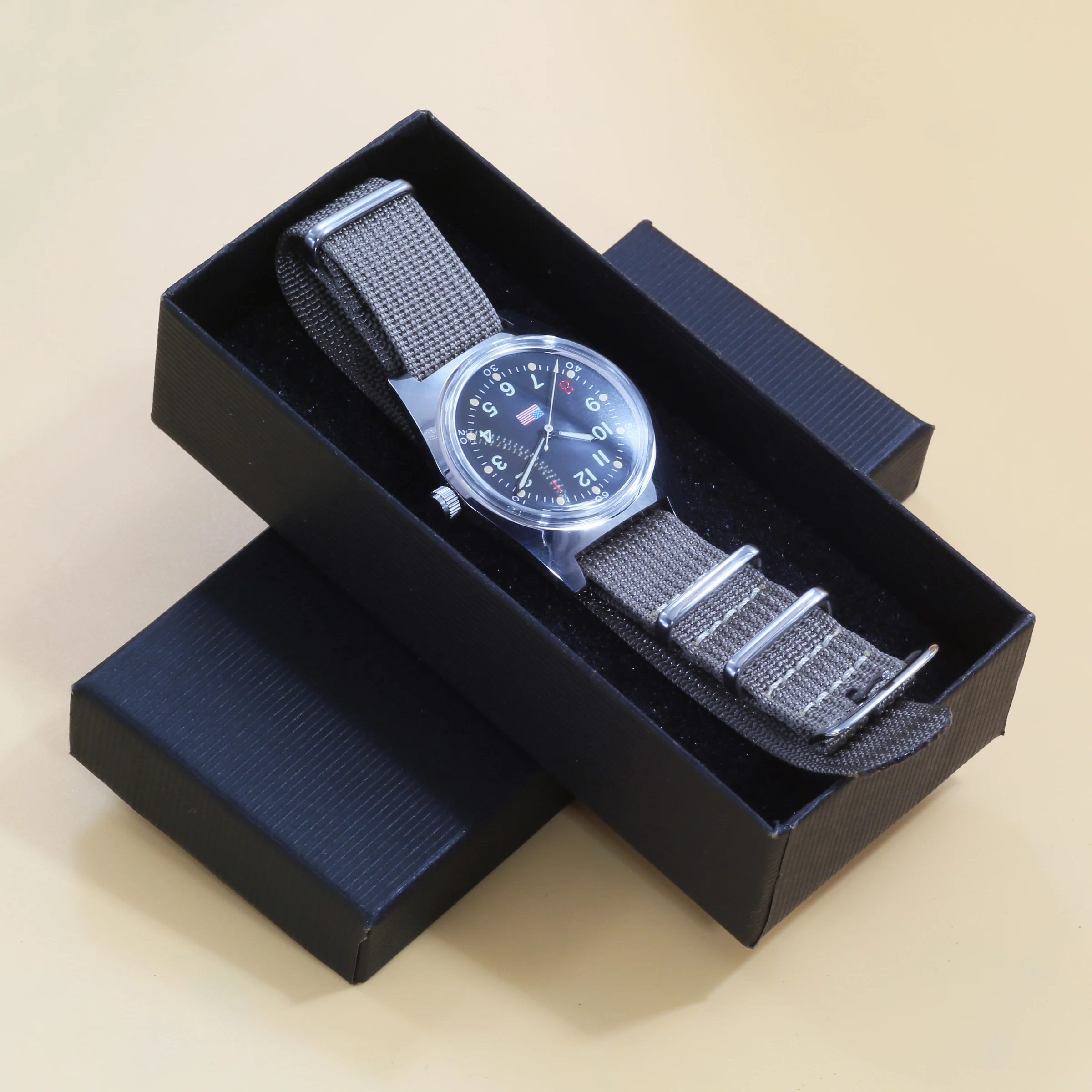 

Retro Military Style 36mm Phantom Men's Mechanical Watch - Stainless Steel Waterproof, Manual Mechanical Watch