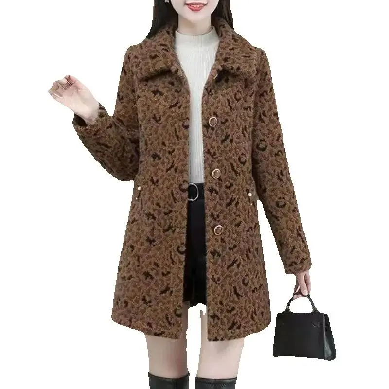 

Mom's High-end Long Fleece Coat New Mink Fashion Western Style Warm Autumn And Winter Temperament Coat Female Tide.