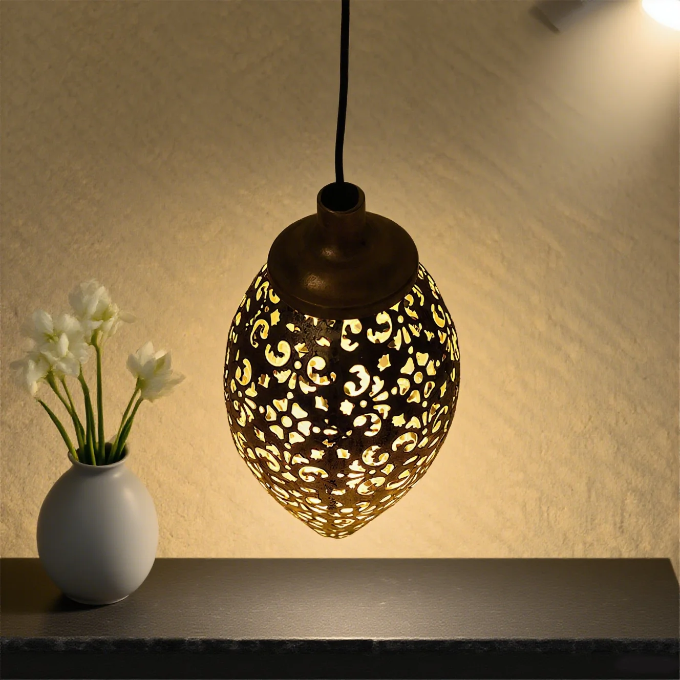 

Наружный солнечный проекционный светильник в форме капли воды — водонепроницаемый и выдолбленный для сада, патио, лестницы, забора, улицы, ландшафта