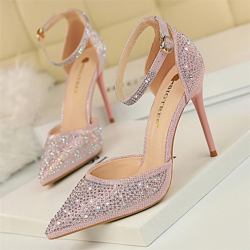 Summer New Fashion Shoes Shiny Rhinestones Designer Heels Wedding Banquet Shoes Crystal Sequined Women Pumps Golden Sandals