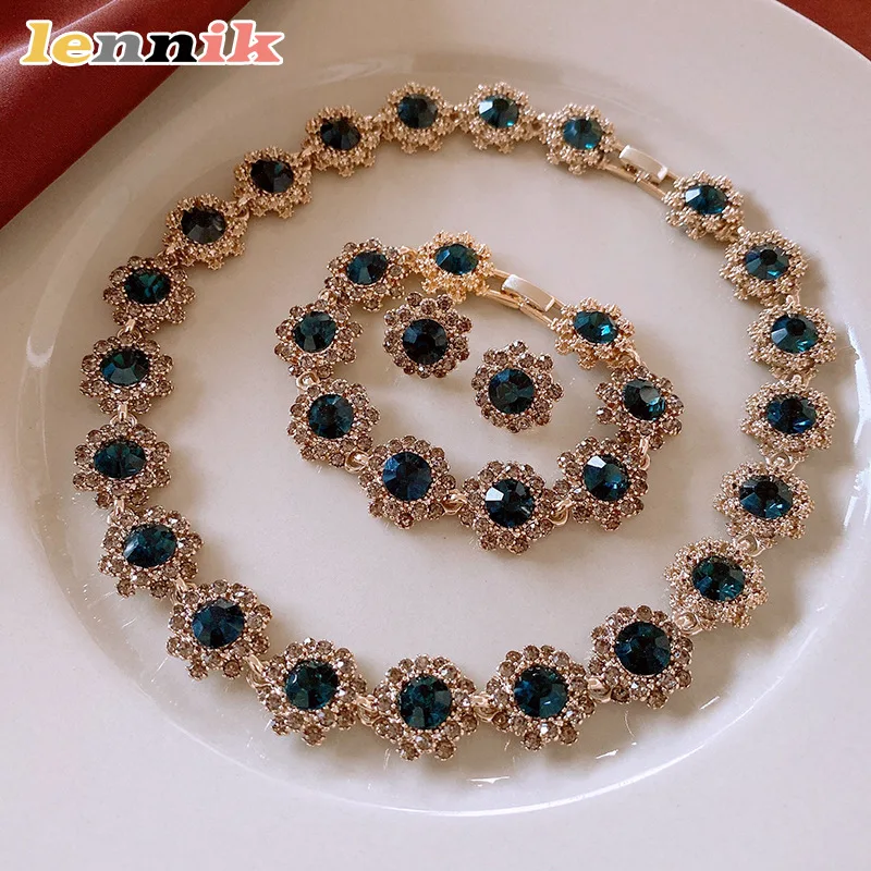 LENNIK Halskette mit diamantbesetztem Blumenmuster – luxuriöse, elegante Schlüsselbeinkette, stilvoller, vielseitiger Vintage-Schmuck