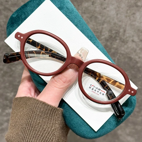 Imagen 2 del producto 2025 Gafas de lectura ovaladas pequeñas de moda para hombres y mujeres, gafas ultraligeras de visión de lejos, prescripciones de presbicia de moda Unisex