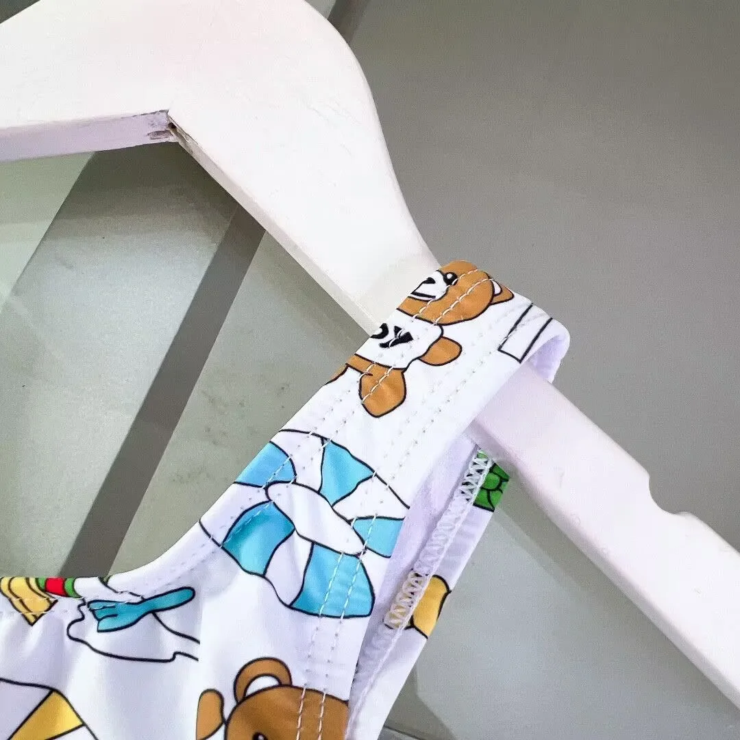 ملابس سباحة جديدة للفتيات لعام 2025 ملابس سباحة للأطفال مطبوعة بالكامل ملابس سباحة راقية للبيع بالجملة