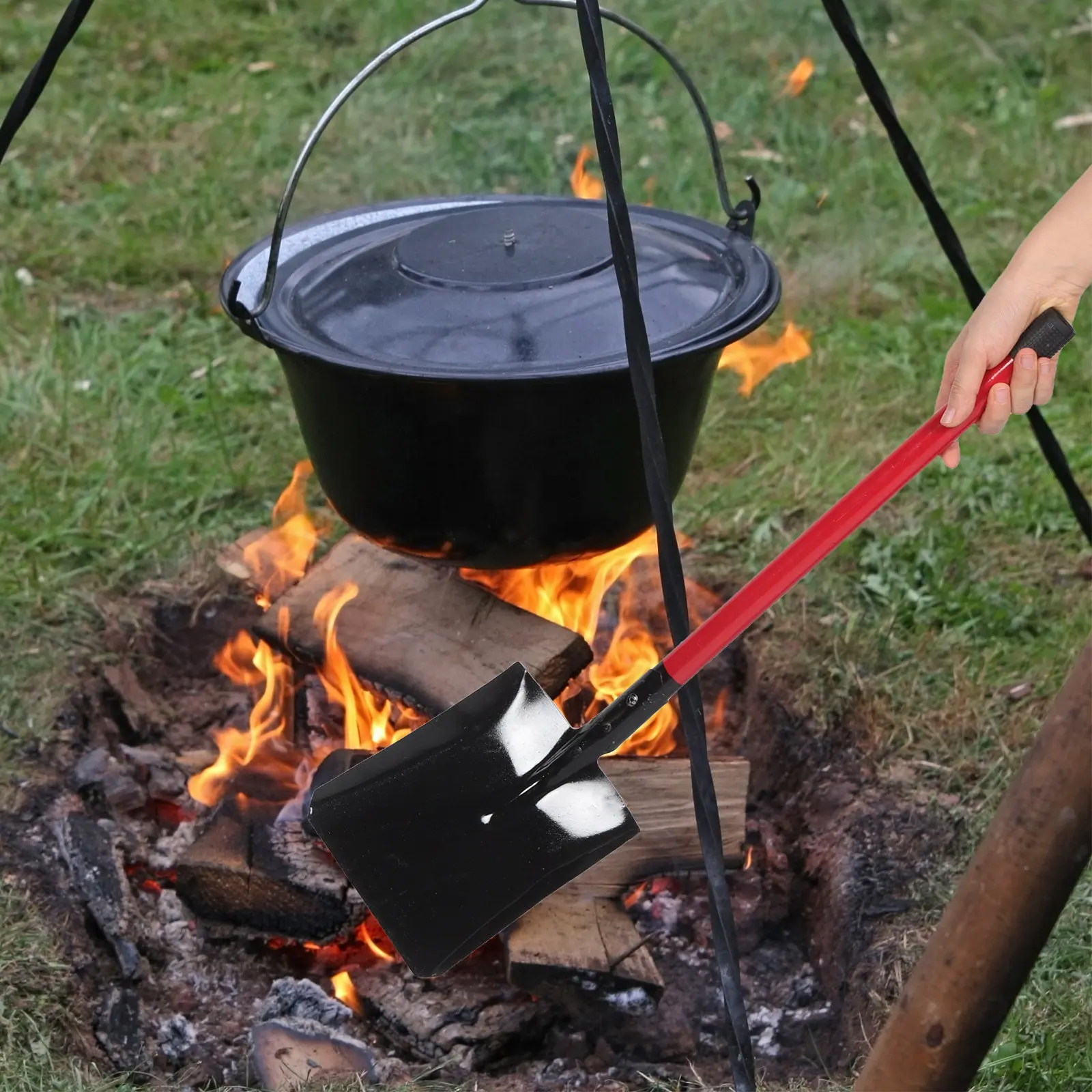 

2Pcs Long Handle Fireplace Cleaning Shovel Metal Ash Scoop Coal Removal Utility Scoop Kitchen Stove Soil Digging Tool