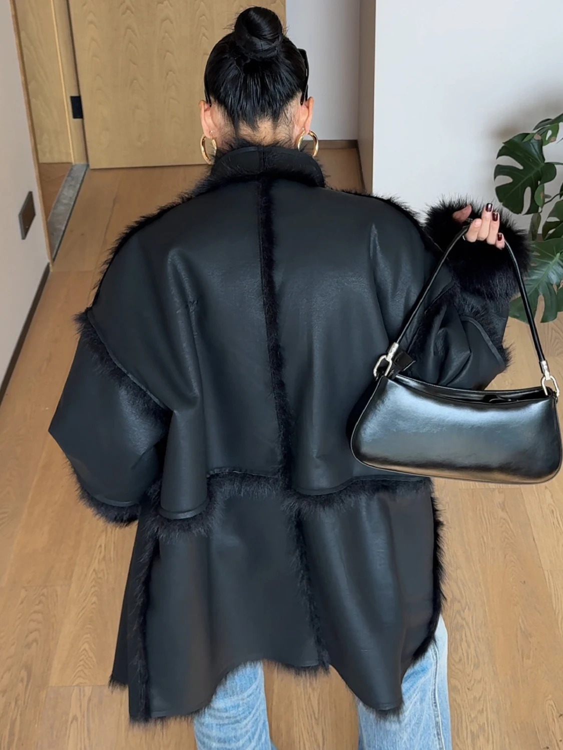 Casaco Longo de Couro Sintético CIZZLEMORE Thiened Bla Fur Intimated Design para Mulheres Jovens