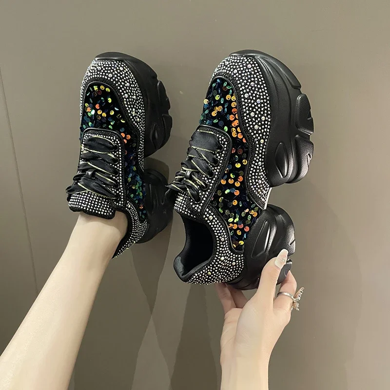 Moda Błyszczące Buty Damskie Trampki Kobiety Trend 2024 Nowa Wiosna Platforma Sznurowane Rhinestone Damskie Buty Casualowe zapatos de mujer