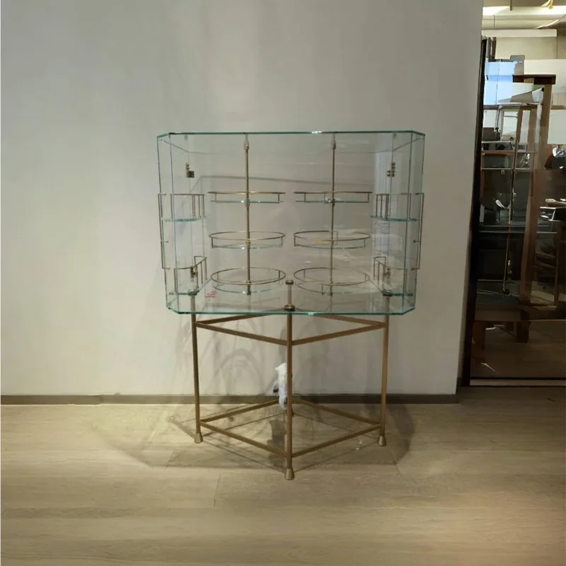 خزانة عرض زجاجية فاخرة إيطالية خفيفة، خزانة مشروبات، تصميم باب مزدوج للمنزل والفيلا، تخزين من الفولاذ المقاوم للصدأ وحافة طعام