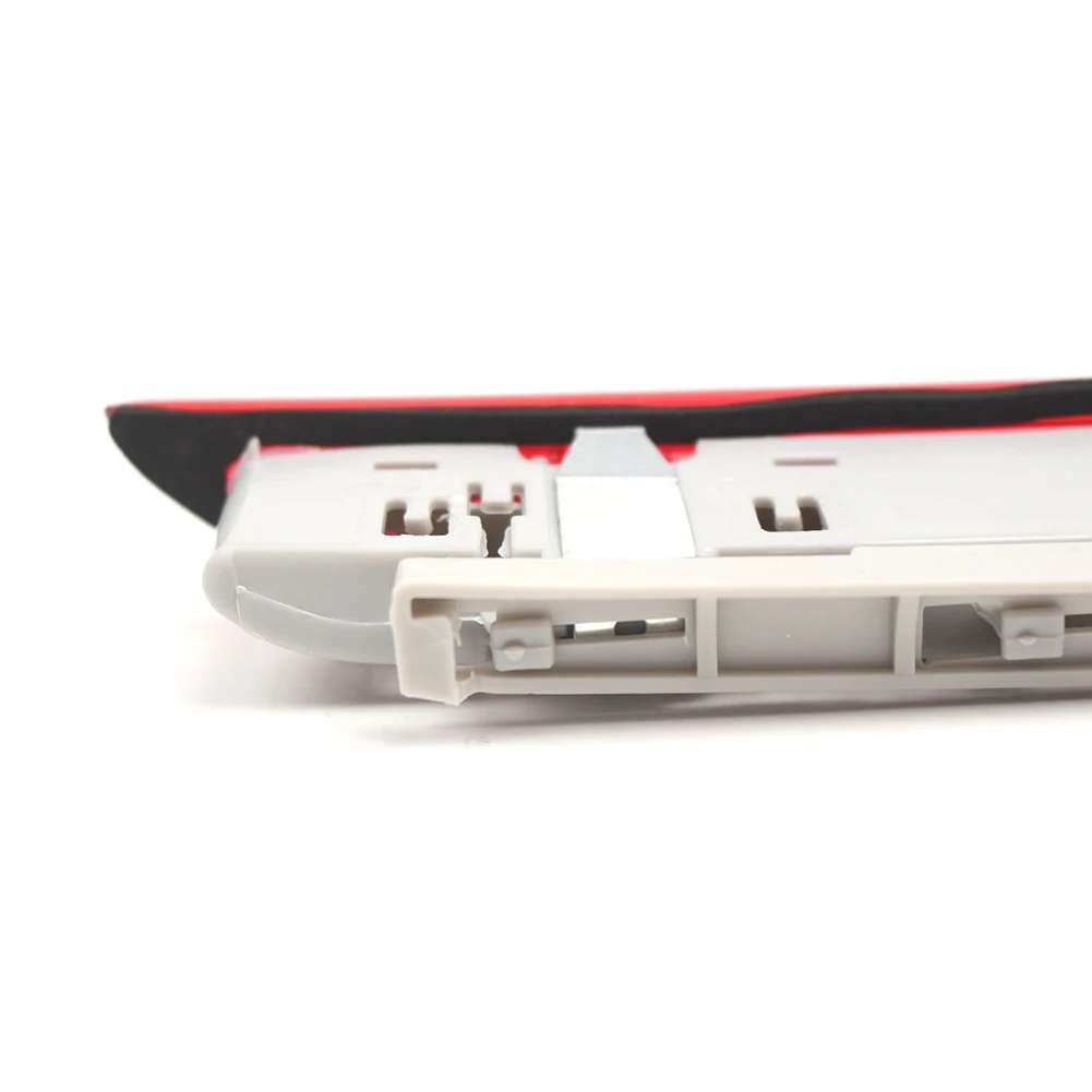 

Rear Brake Light Assembly Car Brake Light Rear Center Lamp Third Brake Light OEM 8K9945097 Rear Mounted Wear-resistant