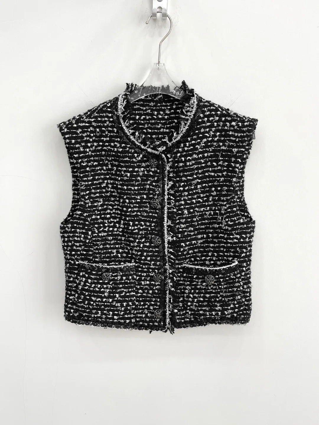 

Ele Commuter Sle round Ne Svel Women's Vest Skirt Set Spring 2026 Faion Trend Versatile Color ort Coat