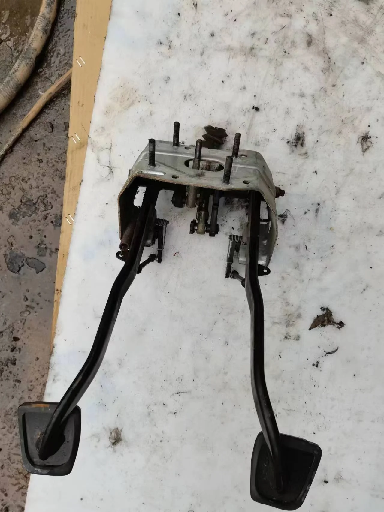 1729789 Used Car Ga…