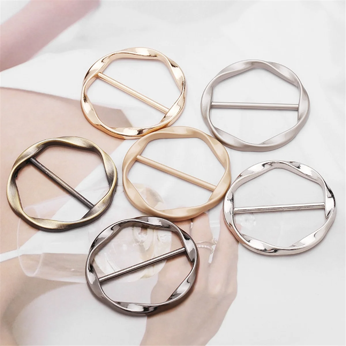 A99U 6Pcs Scarf Ring Clip T Shirt Tie Clips for Women Metal Tshirt Waist Tightener Clip Buckle Clothing Ring Clip Accessories