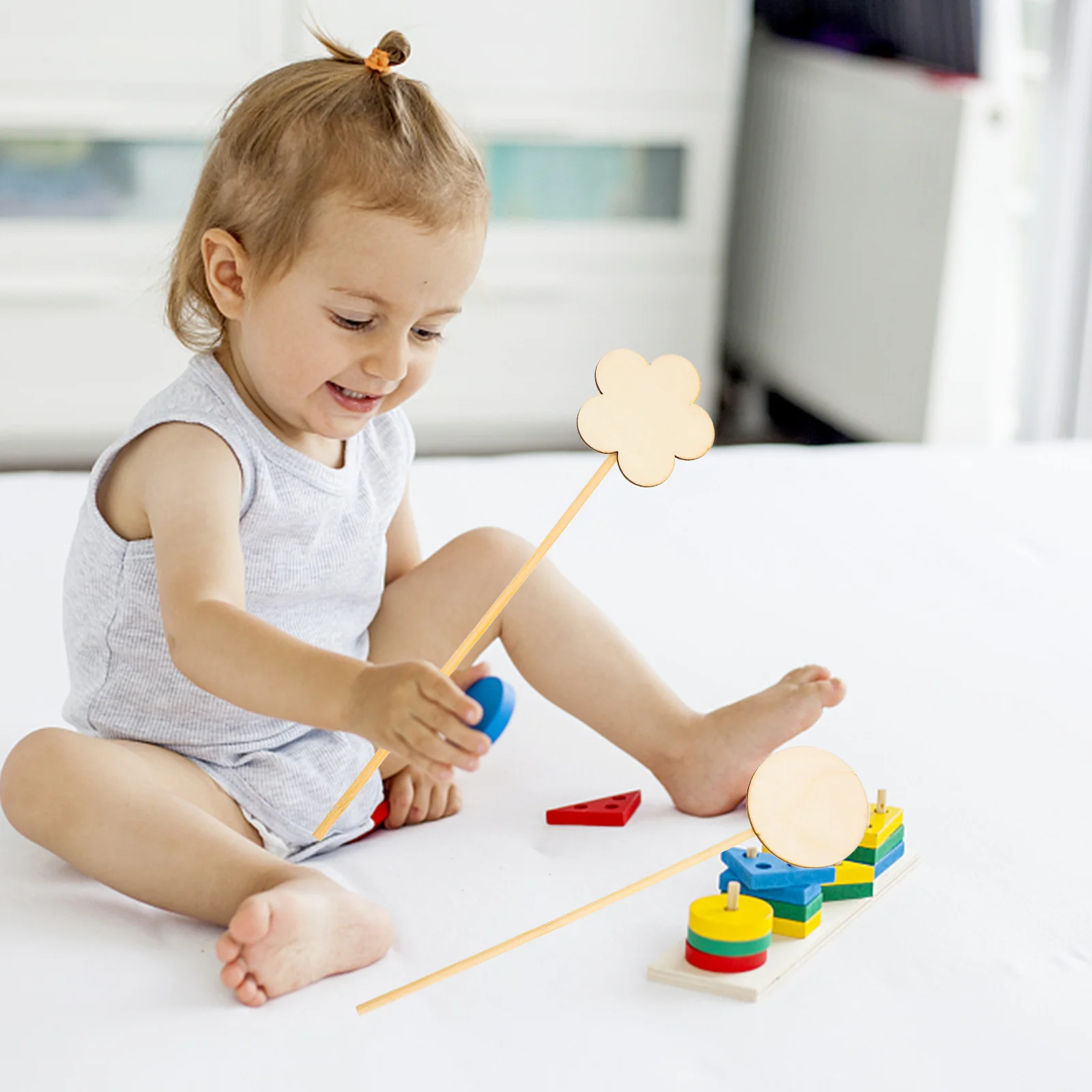 

CORHAD 12pcs Unfinished Fairy Wands Craft Kit Wooden Princess Decor Drawing Ornaments Mini LED Crafts for Kids