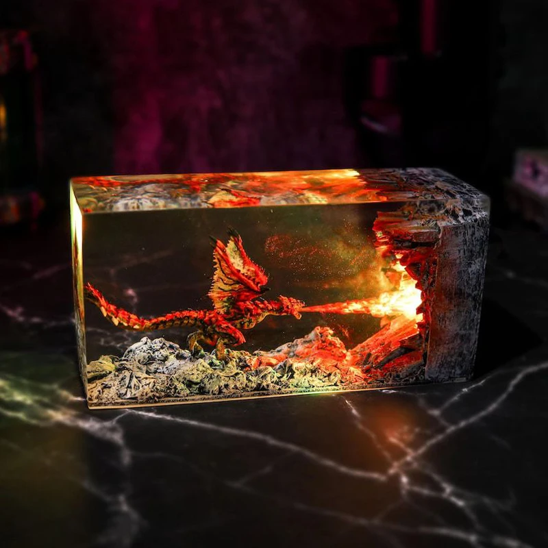 Anger Dragon Explosion Attack Organism Resin Table Light Creactive Art Decoration Lamp Si-fi Magic Theme Night Light USB Charge