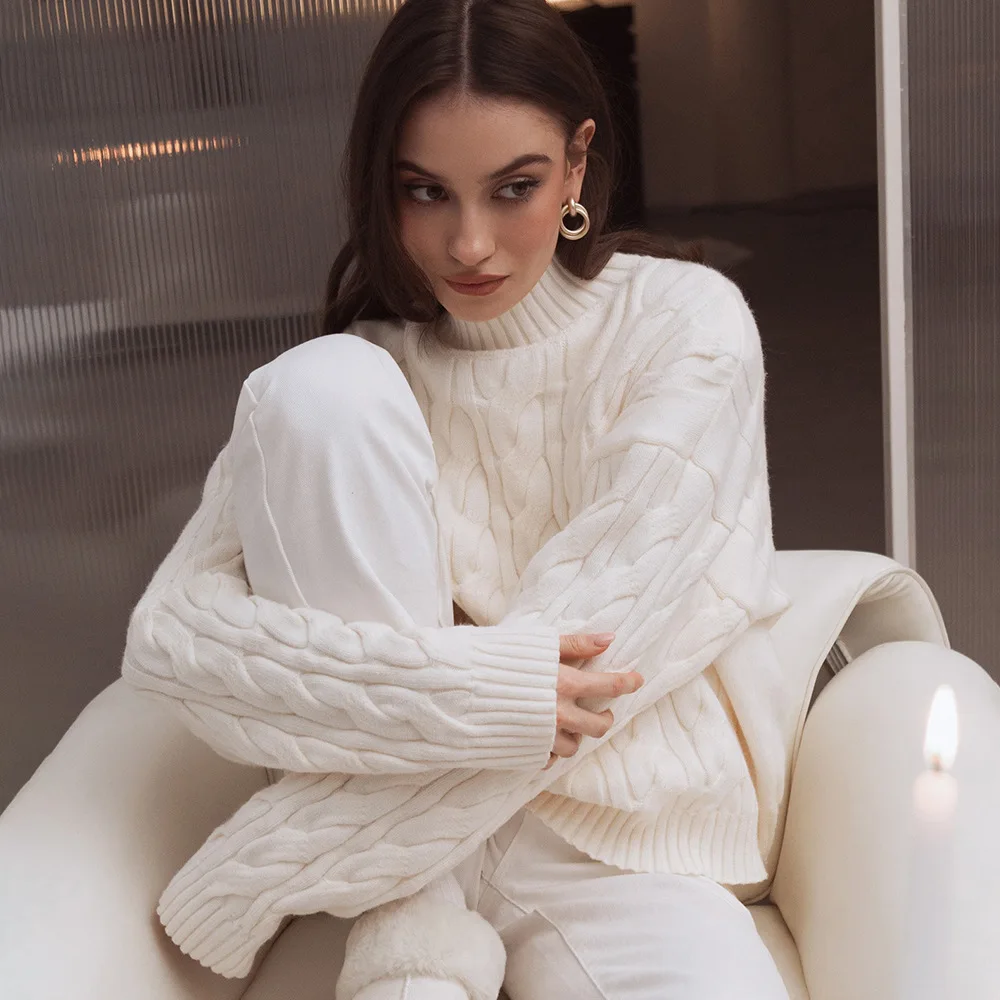 Sweter damski z golfem, luźny, dzianinowy, w stylu lazy, na jesień i zimę 2025.