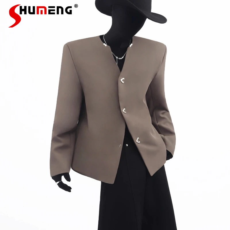 

Men's 2025 Autumn New Fashion Simple Jackets Male Metal Buckle Design Solid Color Chic Jackets Stylish Padded Shoulder Coat Tops