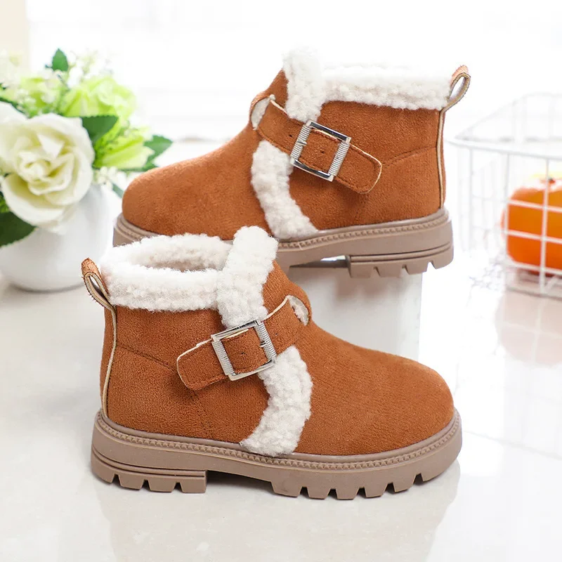 Children Work Shoes Student Outdoor Sports Snow Boots Boy Girl Warm Short Boots Kids Fleece-Lined Warm Thick-Soled Cotton Shoes.