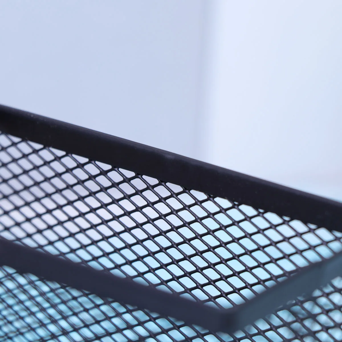 

1Pcs Creative Metal Pen Container Multifunctional Wrought Iron Desktop Organizer Coin Bank Office Study Room Decor Gift