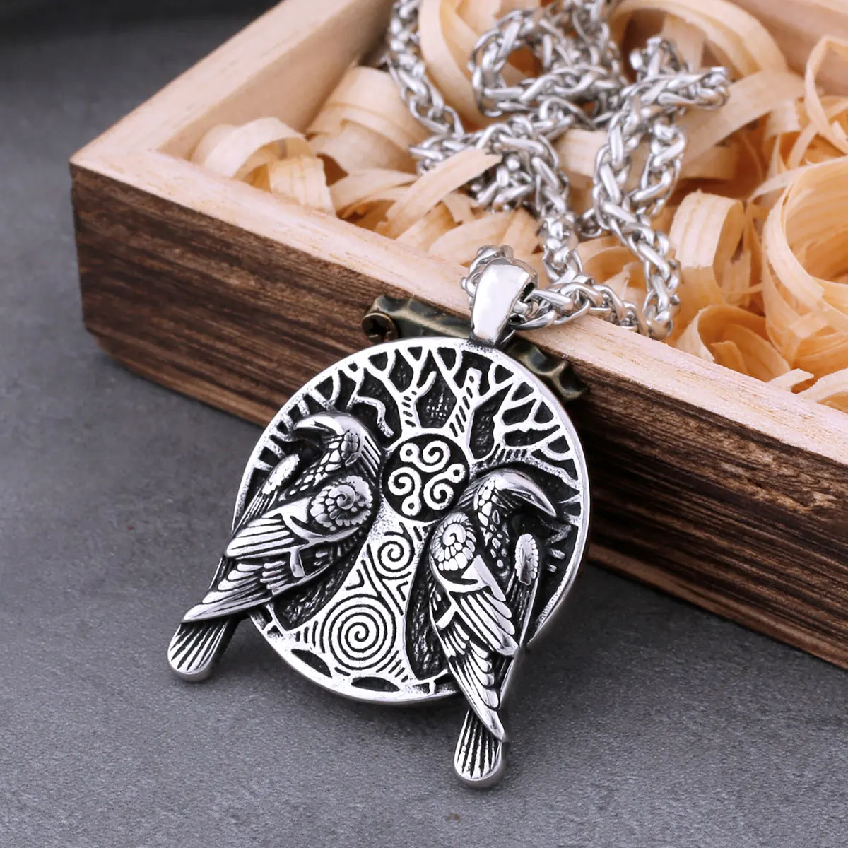 

Vintage Viking Odin Raven Tree of Life Necklace Men's Hip Hop Punk Runic Amulet Pendant Necklace Fashion Charm Male Jewelry Gift
