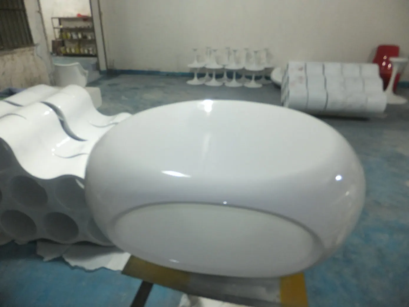 طاولة القهوة على شكل بيضة أثاث الفن العام طاولة القهوة غرفة المعيشة حديقة الأسرة طاولة القهوة في الهواء الطلق