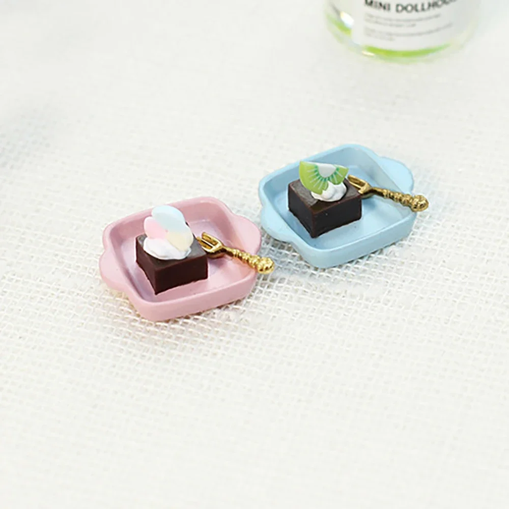 1Pcs 1/12 Dollhouse Miniature Accessories Mini Chocolate Dessert Dish Model Simulation Food Toys for Doll House Decoration